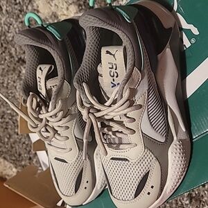 Puma tennis like new